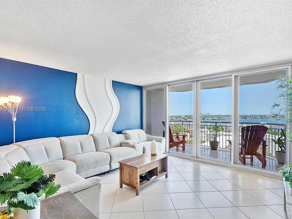 18031 Biscayne Blvd #1401