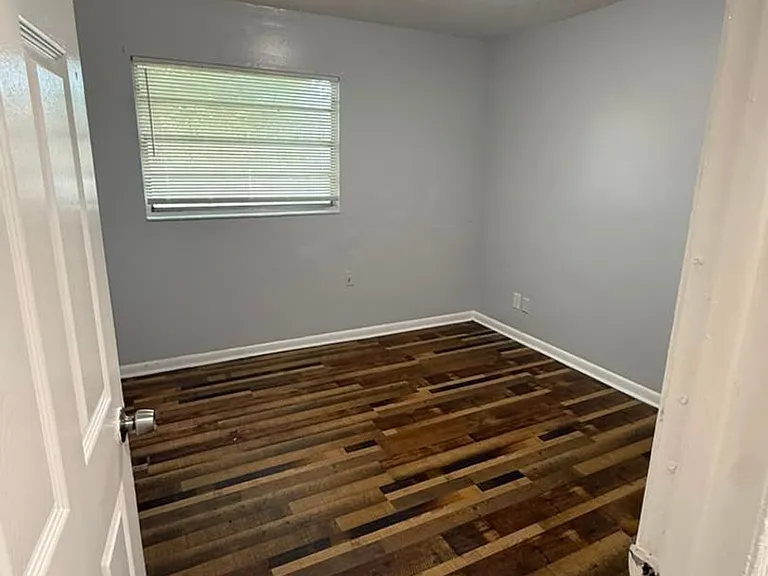 4020 Canal St — Photo 43