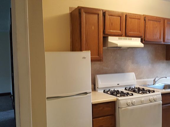 3rd image of 2223 Jones St APT 3