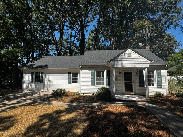 218 Strickland Ave, Winston Salem, NC 27127