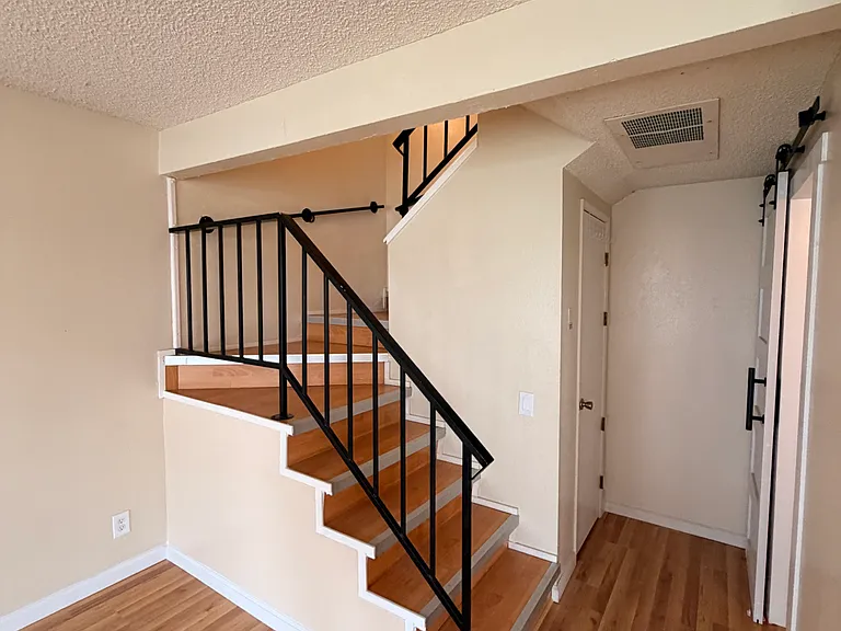 5044 Bridgepointe Pl — Photo 17