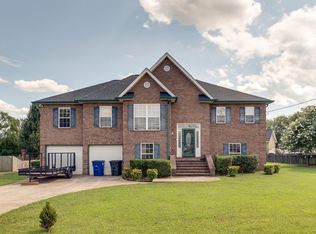 220 Sunny Side Dr, Chapel Hill, TN 37034