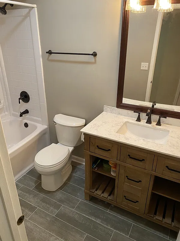 4 bed, 1.5 bath, 1600 sqft, $2,500 — Photo 3