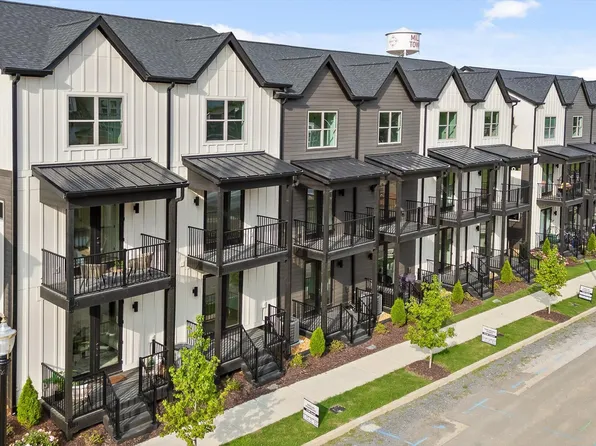 2554 E 18th St, Chattanooga, TN 37404