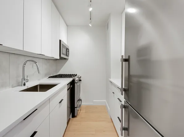 185 West End Avenue image 3 of 19