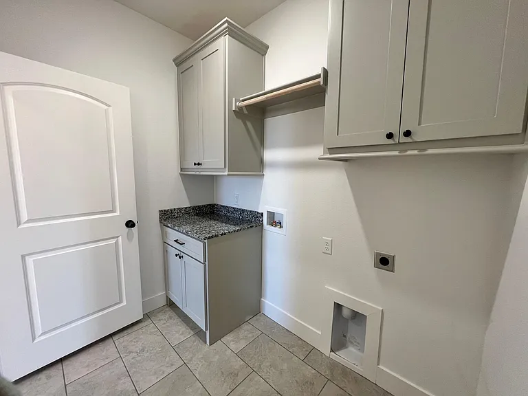 942 Sugar Pine St — Photo 13