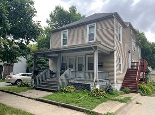 506 N Elm St #1S, Champaign, IL