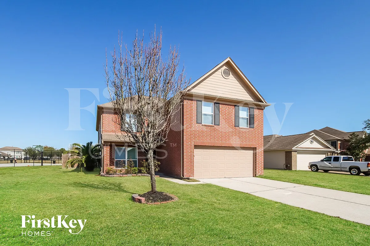 Building Photo - 5619 Cinnamon Lake Dr