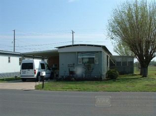 1101 E Palmera Rd, La Feria, TX 78559