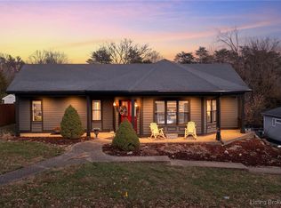 1109 Carriage Ln, New Albany, IN 47150