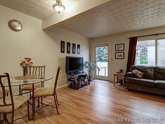 5th image of 10613 Boysen Berry Pl