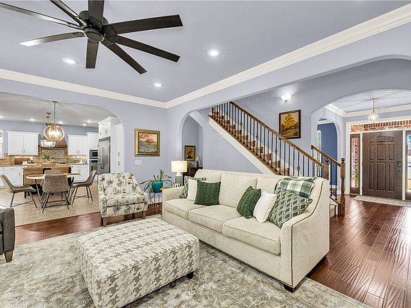 5th image of 2265 N Hosta Dr