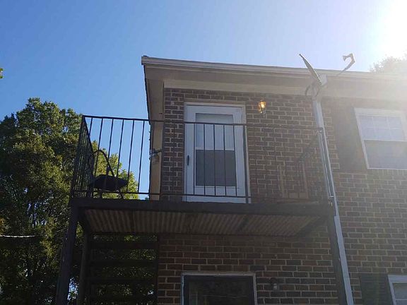 5th image of 1200 N Hyde Park Ave