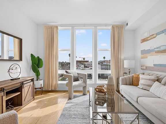 3rd image of 1388 Broadway Unit 480