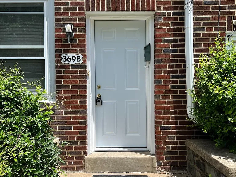 369B E County Line Rd — Photo 2