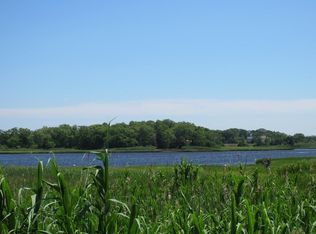 61 Leonard St, Wareham, MA 02571