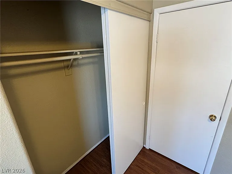 1326 Dusty Creek St — Photo 26