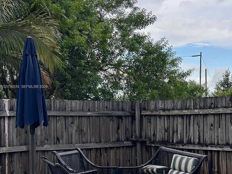 11143 Model Cir E — Photo 10