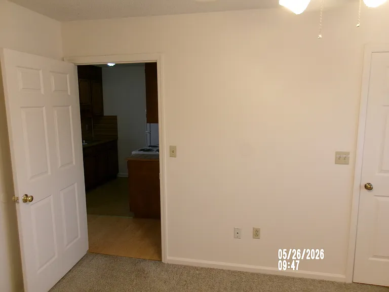 725 9th Ave NE #725 — Photo 17