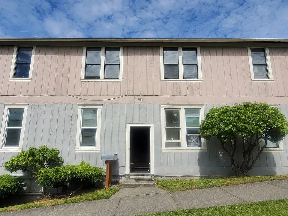 315 E Laurel St