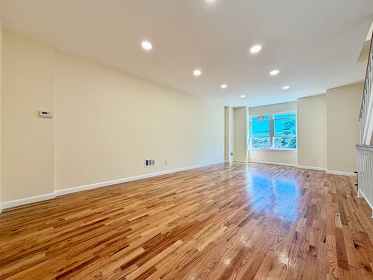 36 Donley Ave #2 — Photo 5