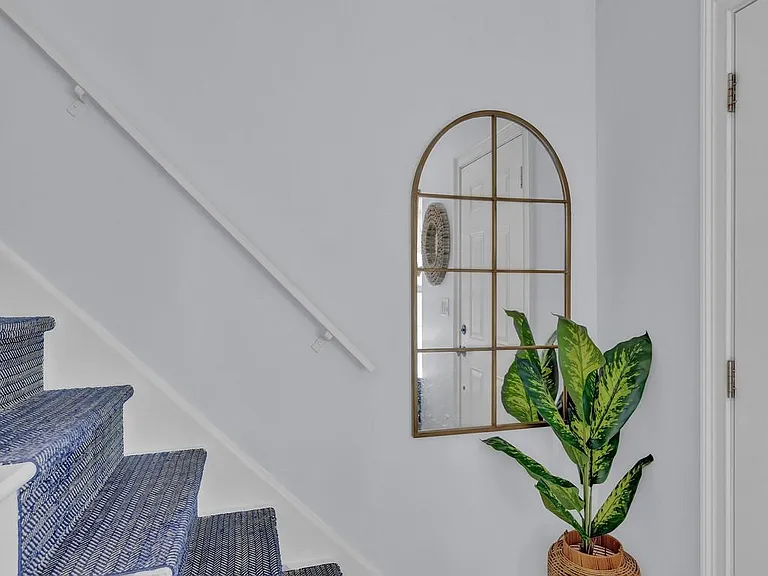 824 Dahlia Ln — Photo 14