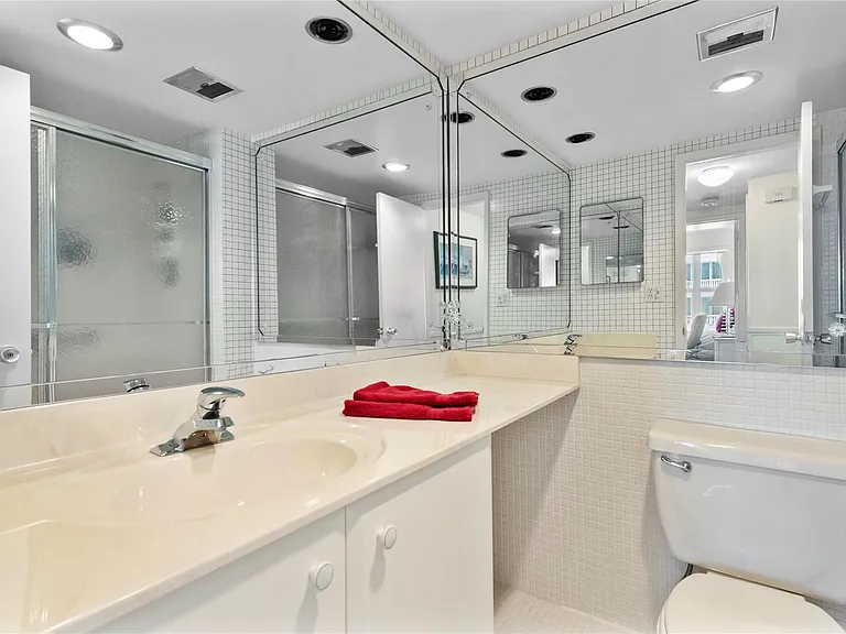 4010 Galt Ocean Dr #802 — Photo 13
