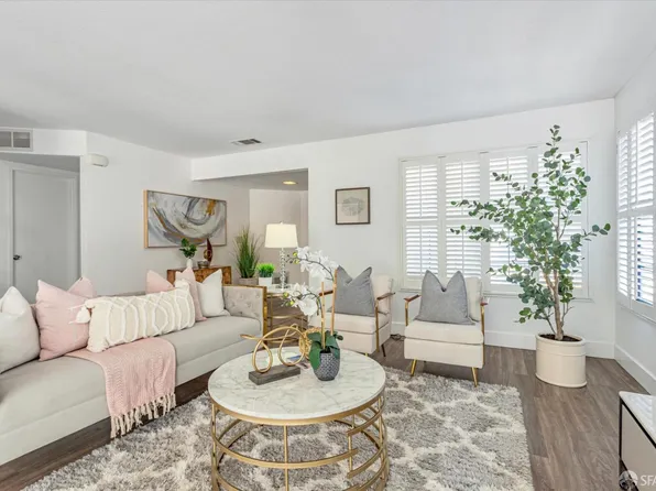 700 Azores Cir, Bay Point, CA 94565