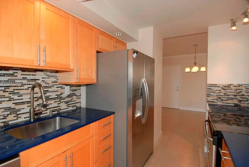 Building Photo - 2701 N Ocean Blvd #7F