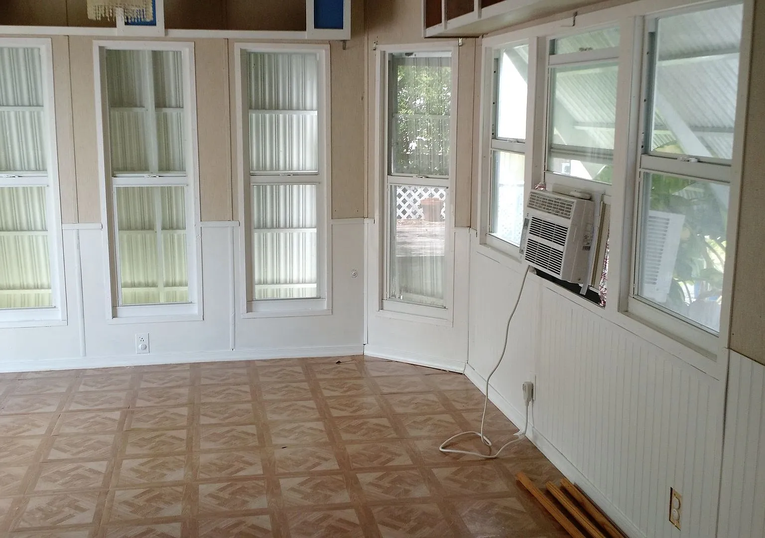 Summerland Palms — Photo 2