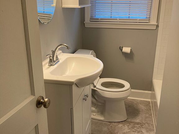 5th image of 1023 Darley Dr