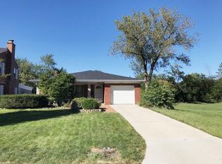 1346 Pine St, Glenview, IL 60025