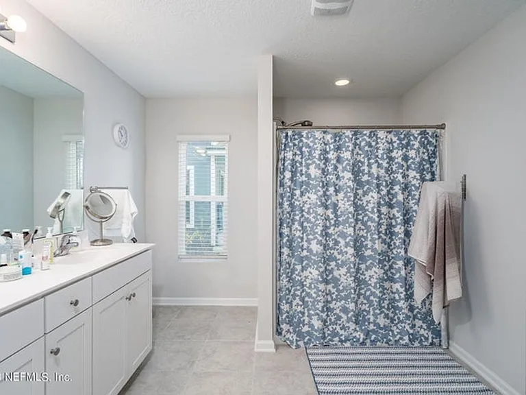 581 Meadow Ridge Dr — Photo 12
