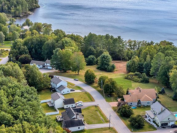 2nd image of 33 Waters Edge Drive