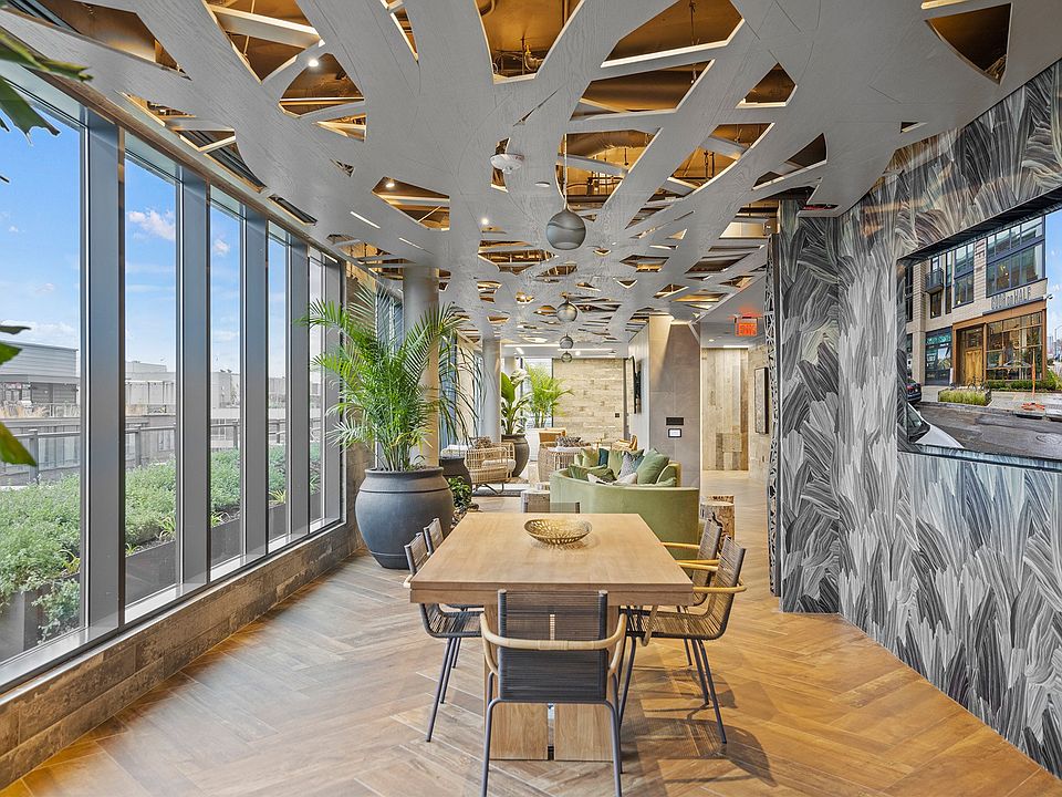 Coda on Half Luxury Navy Yard / SE DC Apartments for Rent A