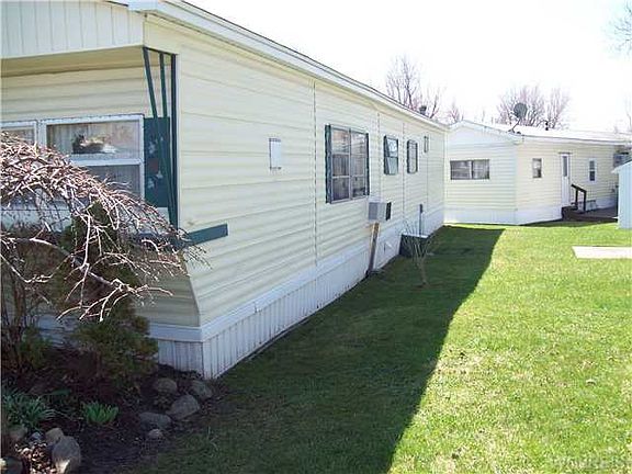 3rd image of 21 Estelle Dr