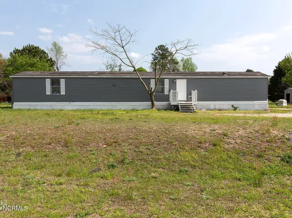 121 Windward Drive, Rocky Point, NC 28457