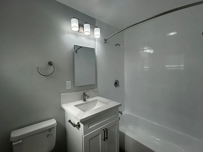 218 Chicago in Beautiful Huntington Beach! — Photo 24