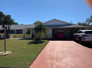 1632 Costa St, Sun City Center, FL 33573