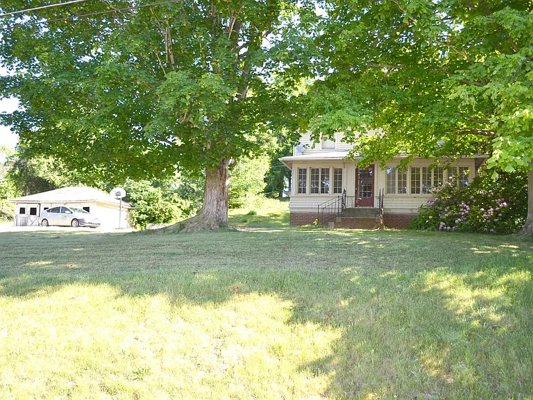 3690 Enlow Rd — Photo 2