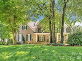 5709 Woodridge Ct NW, Concord, NC 28027