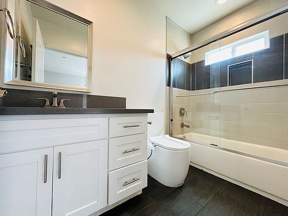 4th image of 7205 S La Cienega Blvd #7209