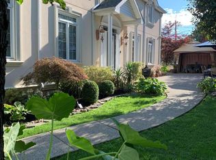 107 City Blvd, Staten Island, NY 10301