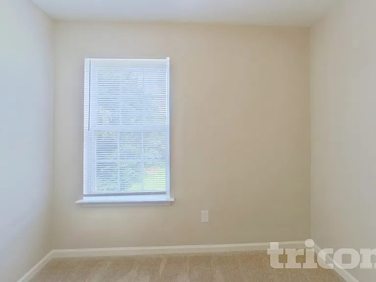 9514 Parkridge Dr — Photo 12