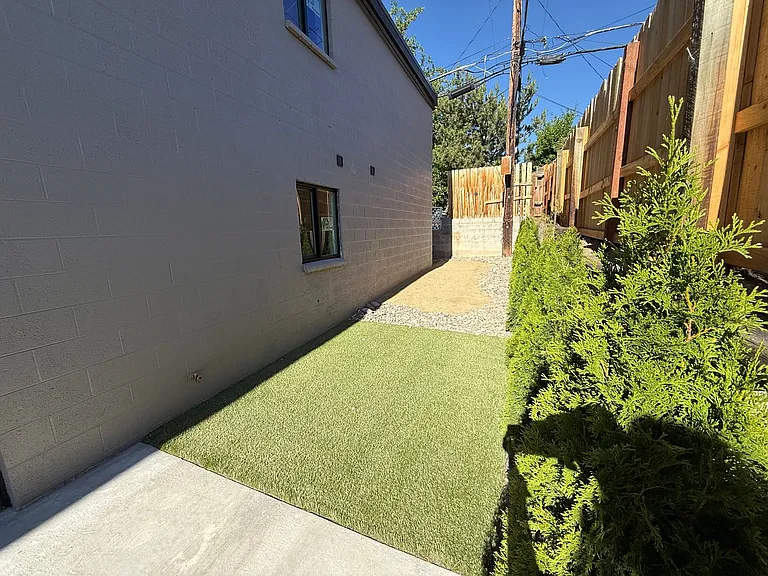 1565 Carlin St — Photo 42