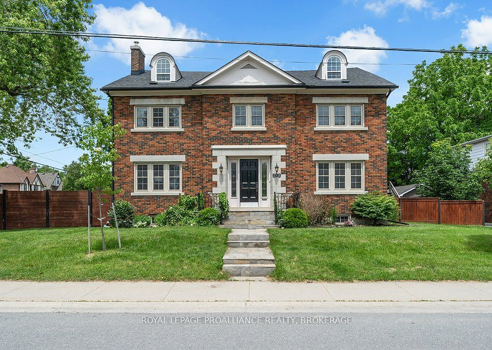 1st image of 609 Earl St