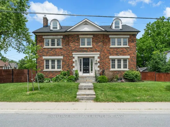 609 Earl St, Kingston, ON K7L 2K6