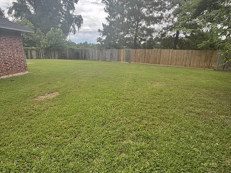 2390 Kings Court St — Photo 15