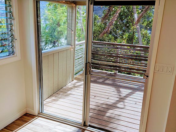 3rd image of 937 Kului Pl