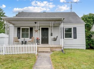 1802 N Sweetbriar Ln, Springfield, OH 45505